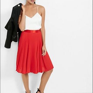 XS red pleated skirt from Express